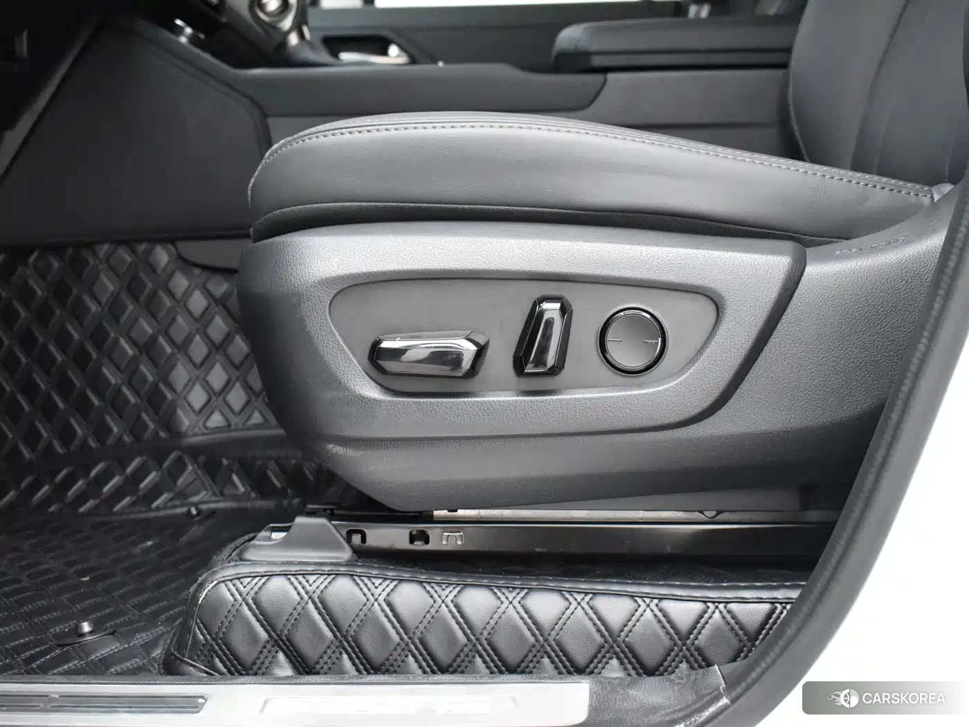 Lexus GX id 4583735 из Китая 14