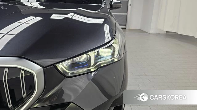BMW 5 Series (G60) id 4421617 из Кореи 14