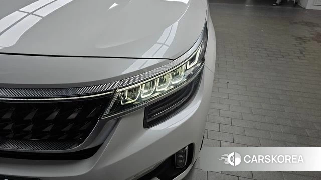 Kia Seltos id 4187718 из Кореи 14