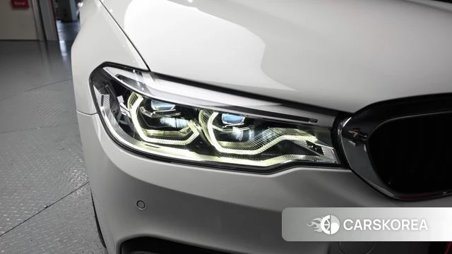 BMW 5 Series (G30) id 4459263 из Кореи 14