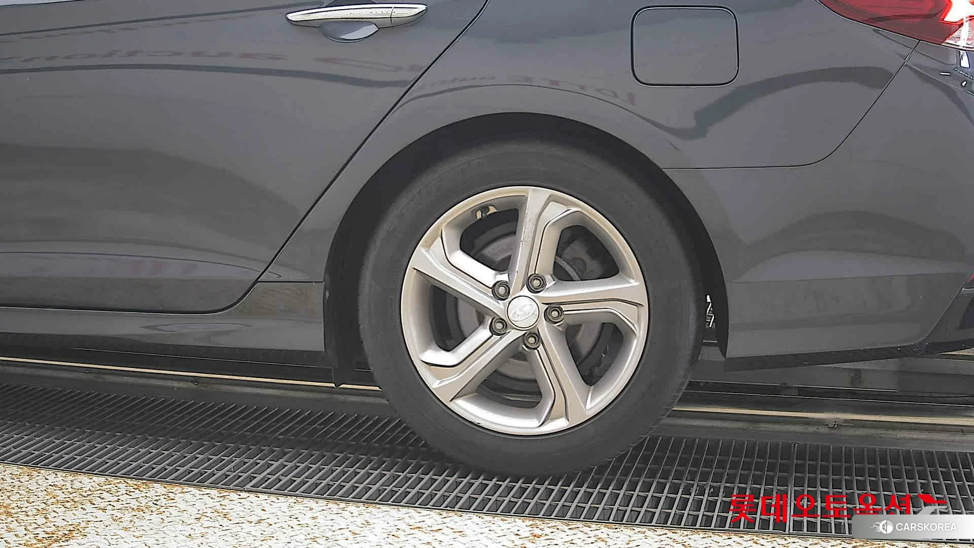 Hyundai Sonata id 4669116 из Кореи 14