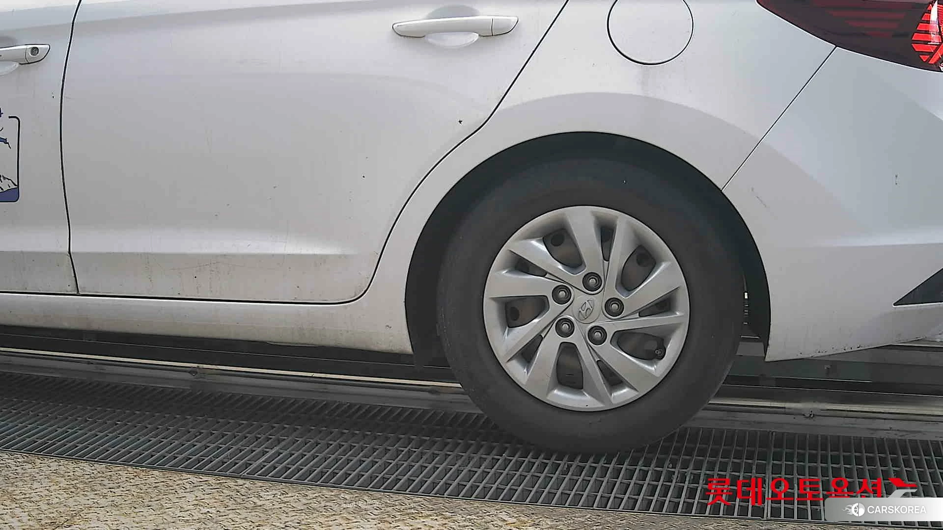 Hyundai Avante id 3888348 из Кореи 14