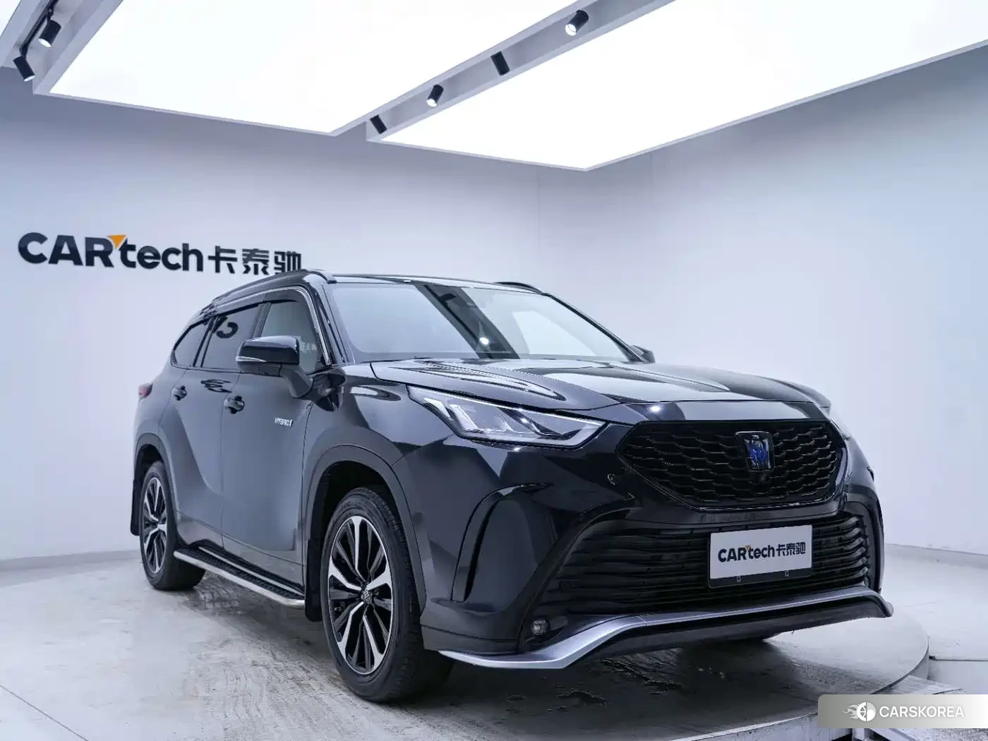Toyota Crown id 4628154 из Китая 14