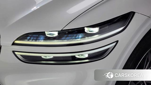 Genesis GV70 id 4572633 из Кореи 14