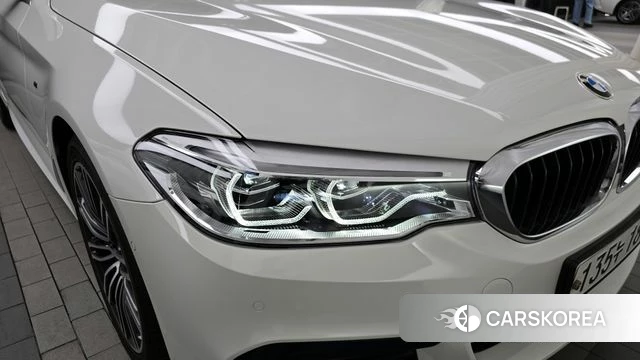 BMW 5 Series (G30) id 4390115 из Кореи 14