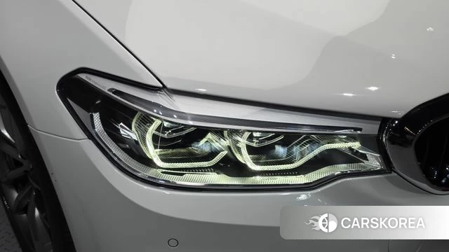 BMW 5 Series (G30) id 4632784 из Кореи 14