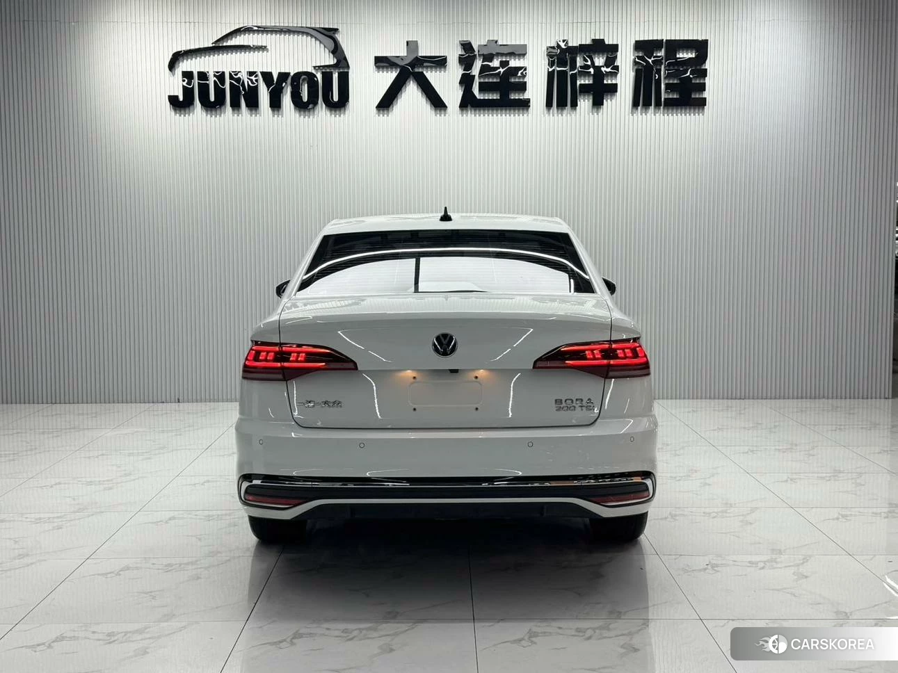 Volkswagen Bora id 4461498 из Китая 14
