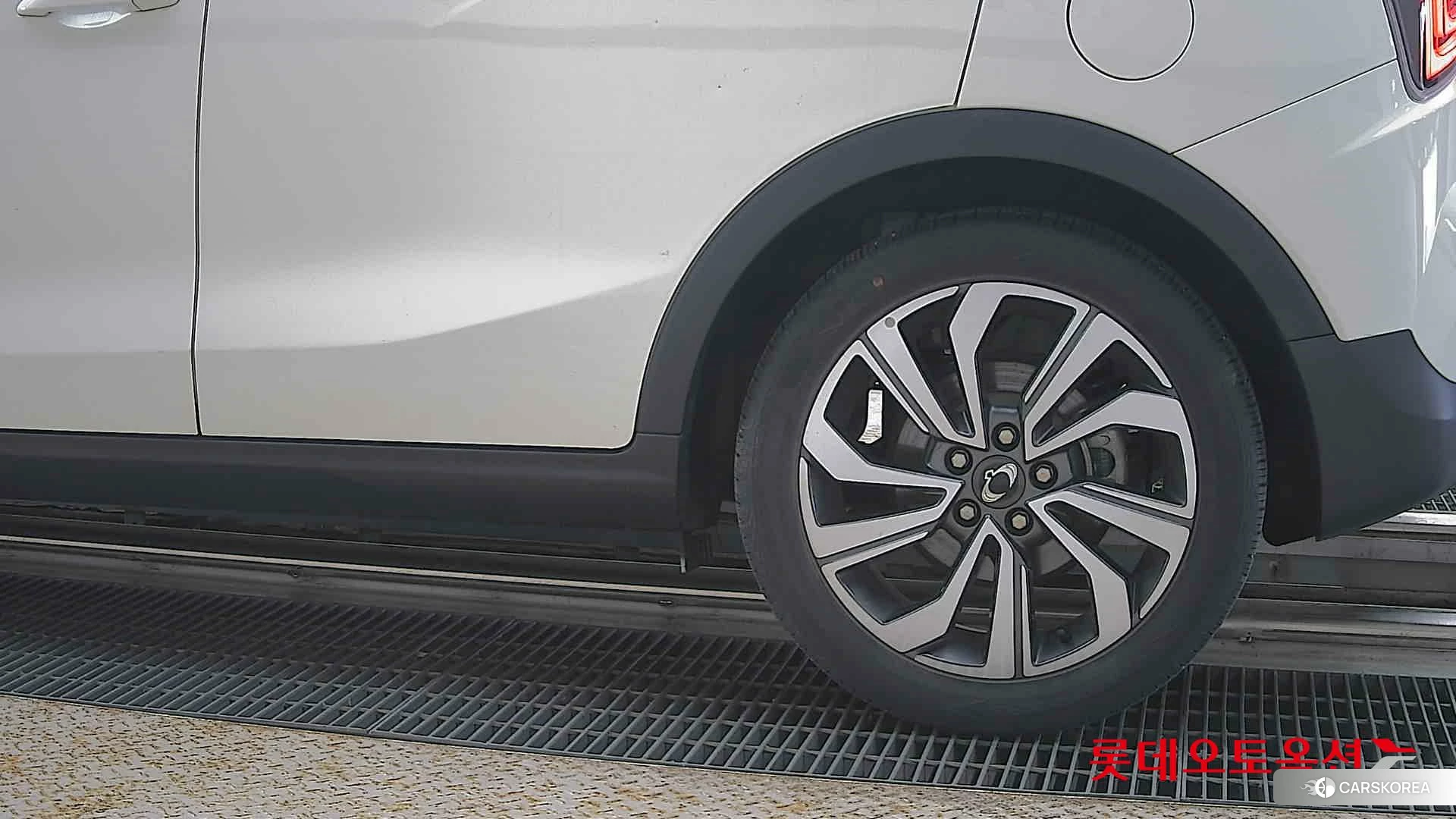 SsangYong Tivoli id 4289661 из Кореи 14