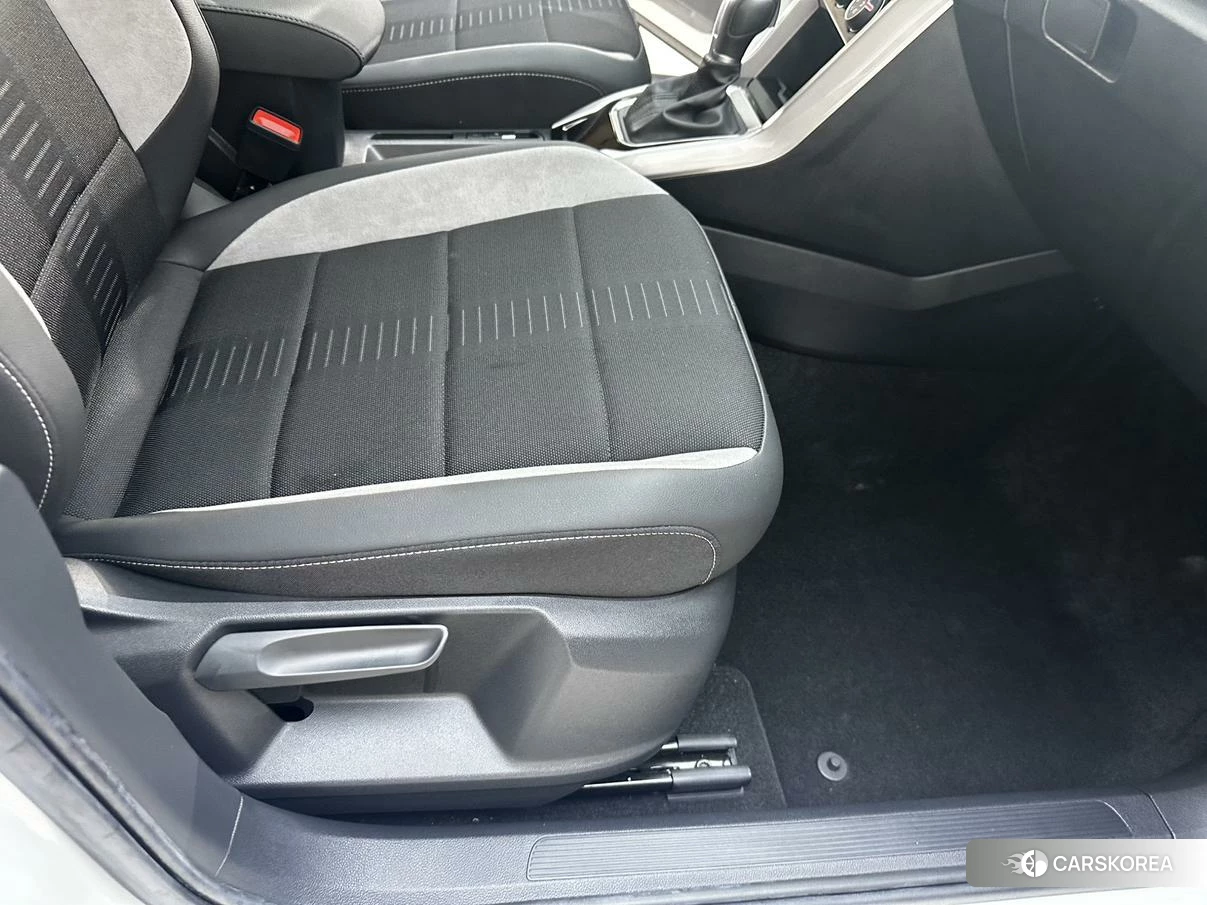 Volkswagen T-Roc id 4504683 из Китая 14