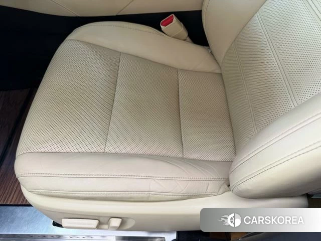 Toyota Elfa id 4208968 из Китая 14