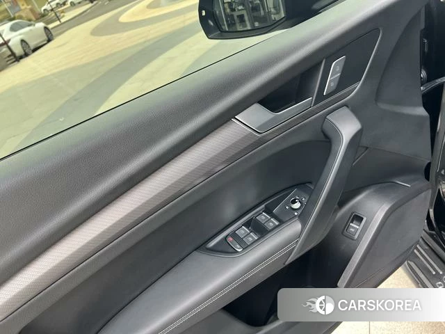 Audi Q5L id 4290693 из Китая 14