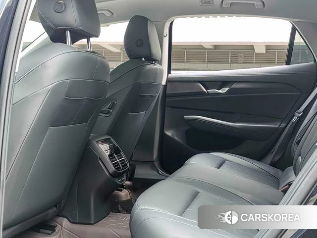 Volkswagen Passat id 4260043 из Китая 14
