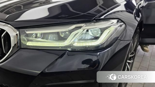 BMW 5 Series (G30) id 4585303 из Кореи 14