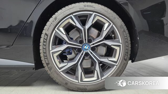 BMW i4 id 4731023 из Кореи 14