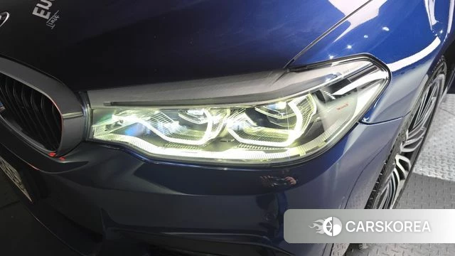BMW 5 Series (G30) id 4384232 из Кореи 14