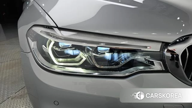 BMW 5 Series (G30) id 4658389 из Кореи 14