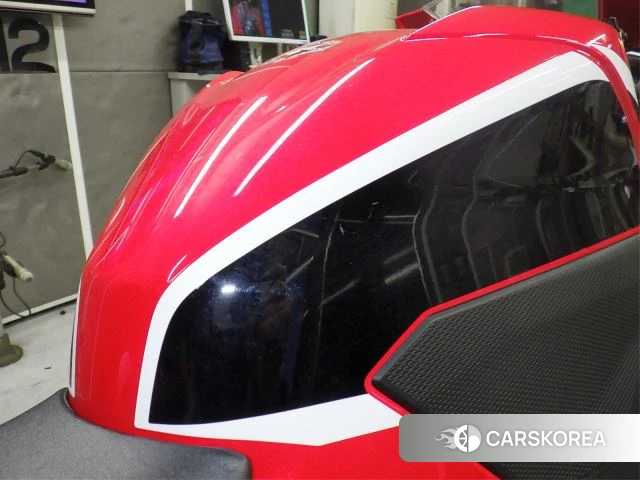 Honda CBR1000RR id 3946963 из Японии 14