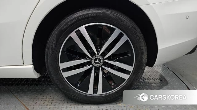Mercedes-Benz A-Class W177 id 4535135 из Кореи 14