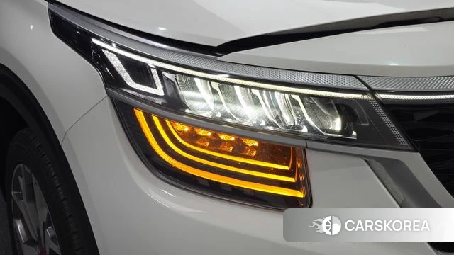 Kia Seltos id 4872610 из Кореи 14