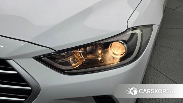 Hyundai Avante AD id 4722564 из Кореи 14