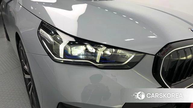 BMW 5 Series (G60) id 4413913 из Кореи 14