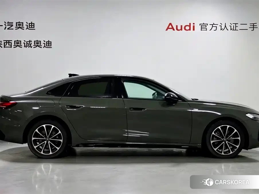Audi A5L id 4674506 из Китая 14