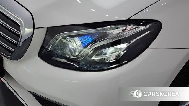Mercedes-Benz E-Class W213 id 4551318 из Кореи 14