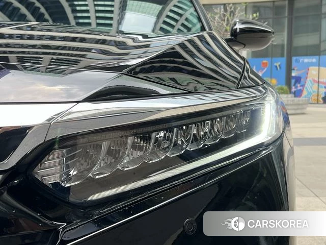 Honda Accord id 4314799 из Китая 14