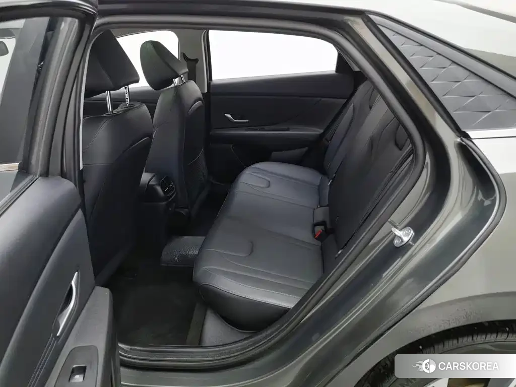 Hyundai Elantra id 4653917 из Китая 14