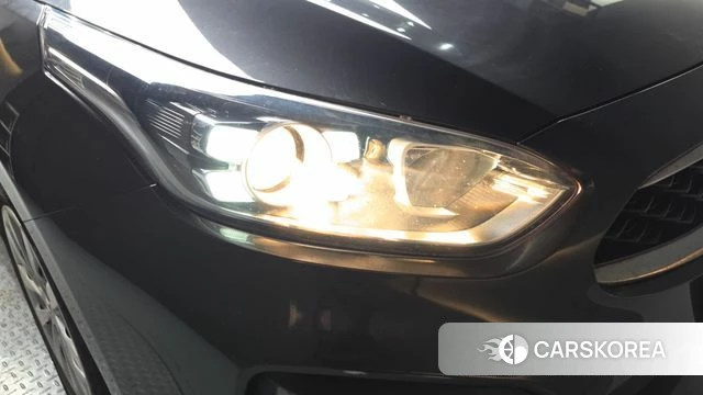 Kia Come New K3 id 4658095 из Кореи 14