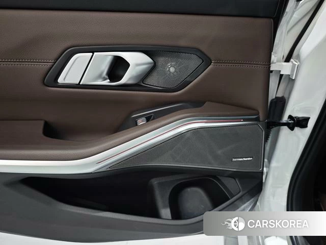 BMW 3 series id 4300886 из Китая 14