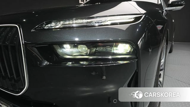 BMW 7 Series (G70) id 4401046 из Кореи 14