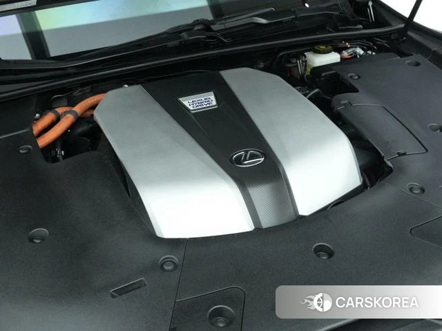 Lexus LS id 4374532 из Китая 14