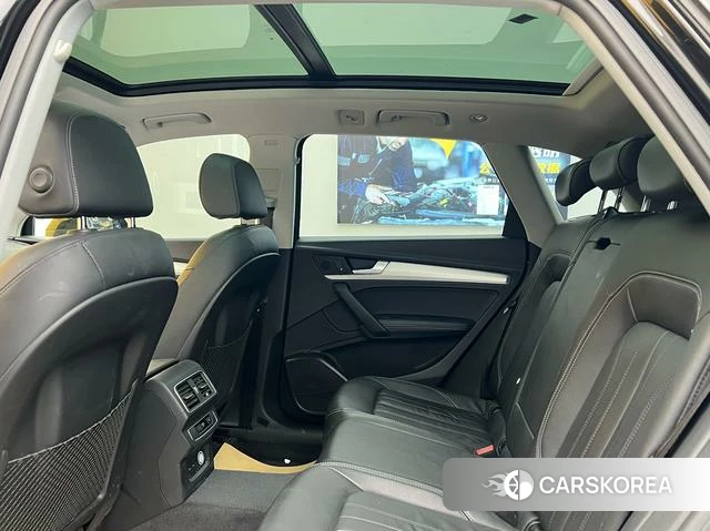 Audi Q5L id 4259197 из Китая 14