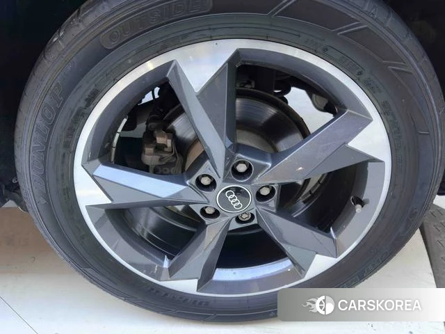 Audi Q3 id 4336103 из Китая 14