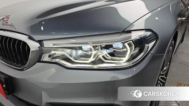 BMW 5 Series (G30) id 4305248 из Кореи 14