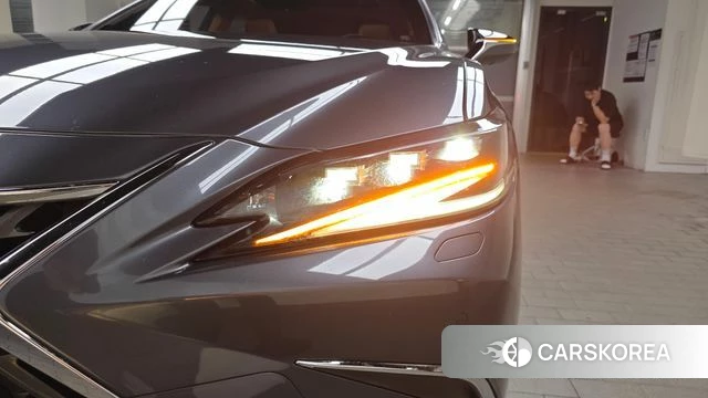 Lexus ES300h 7th generation id 4612579 из Кореи 14