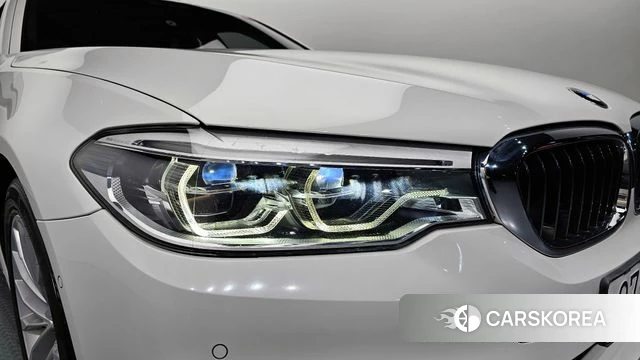 BMW 5 Series (G30) id 4246208 из Кореи 14