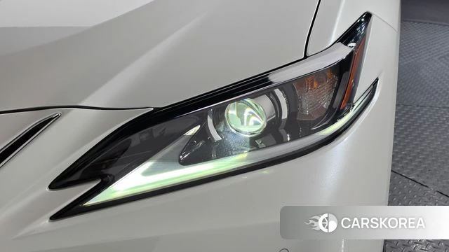 Lexus ES300h 7th generation id 4764584 из Кореи 14