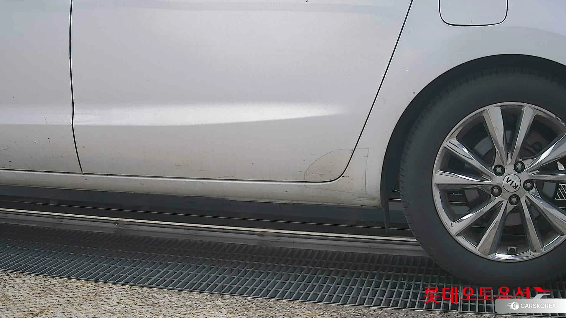 Kia Carnival id 3888409 из Кореи 14