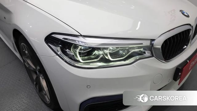 BMW 5 Series (G30) id 4642906 из Кореи 14