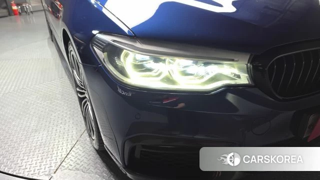 BMW 5 Series (G30) id 4596195 из Кореи 14