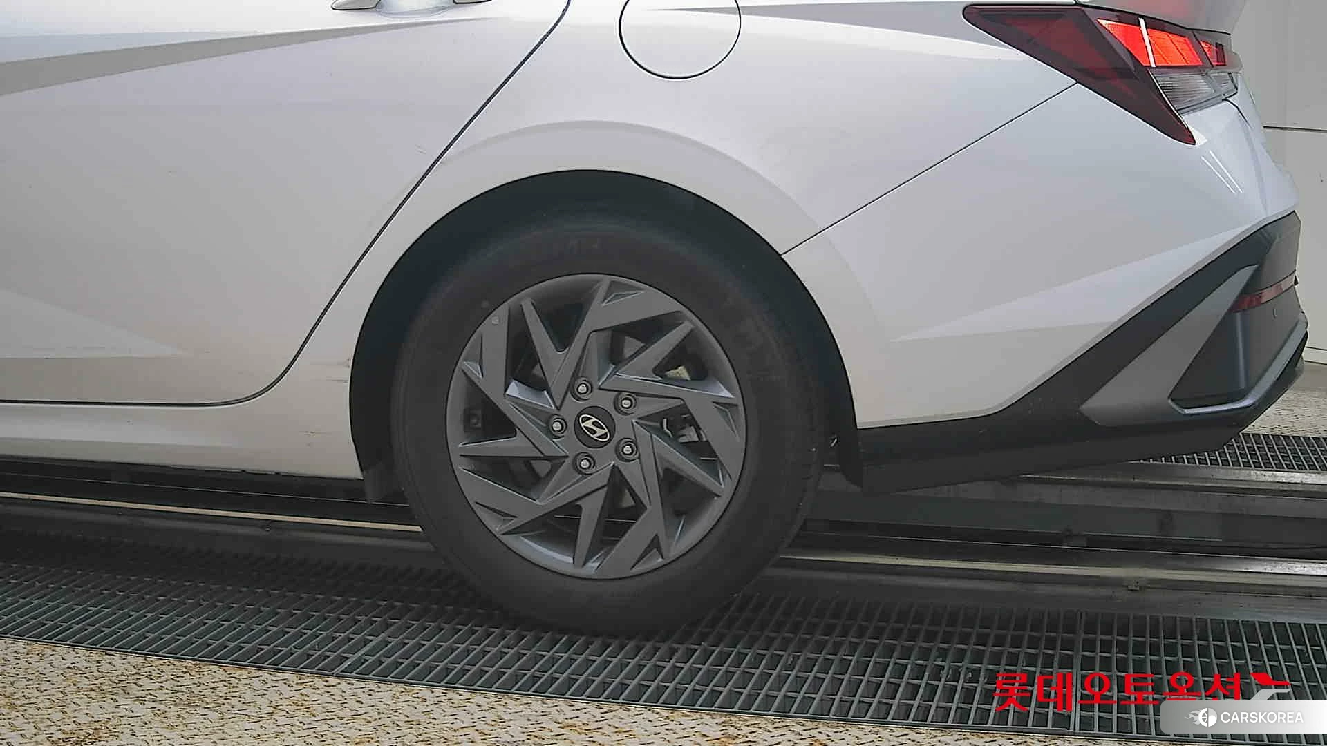 Hyundai Avante id 4909269 из Кореи 14