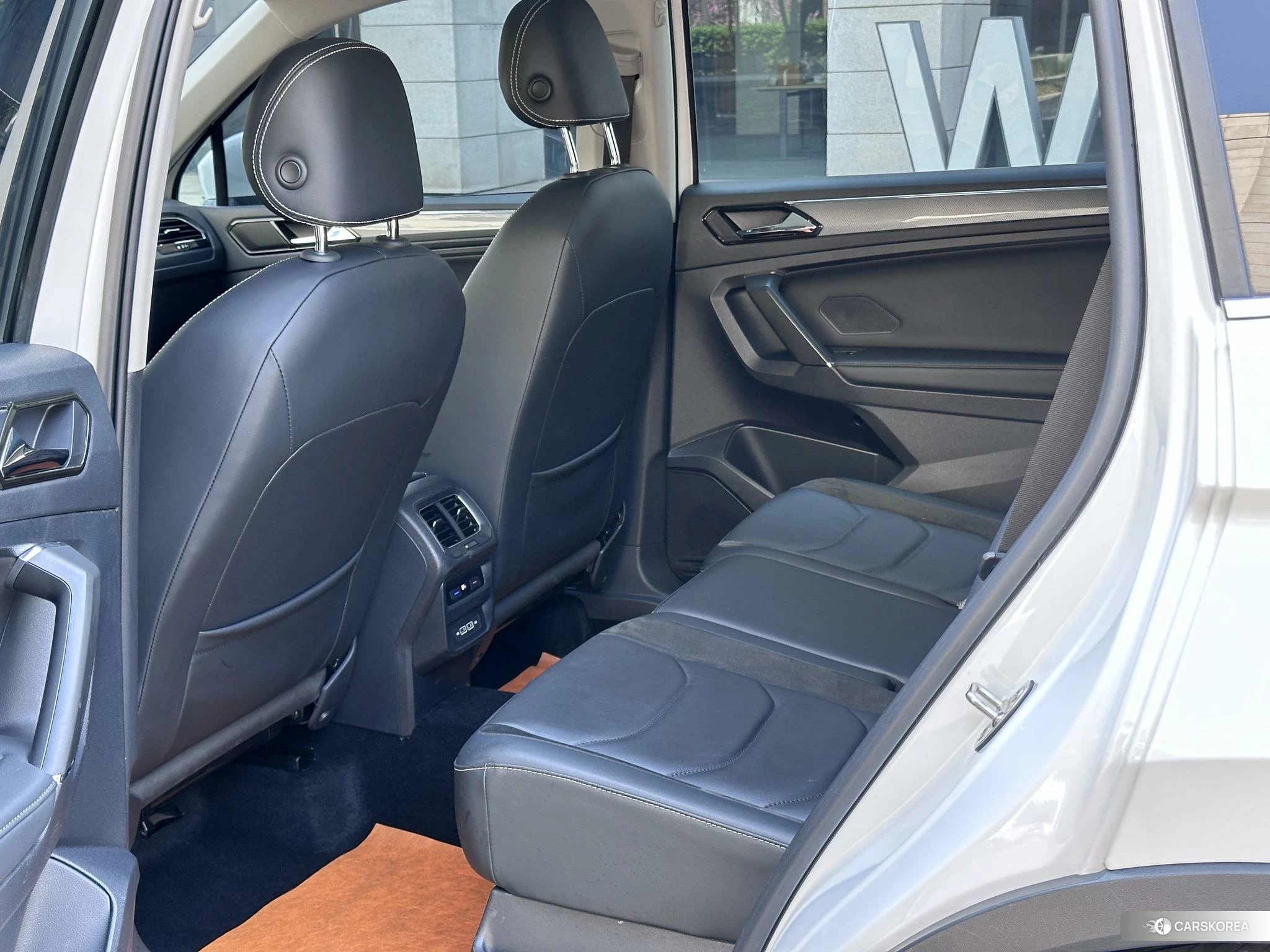 Volkswagen Tiguan L id 4513943 из Китая 14
