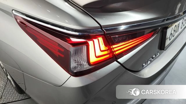 Lexus ES300h 7th generation id 4384594 из Кореи 14