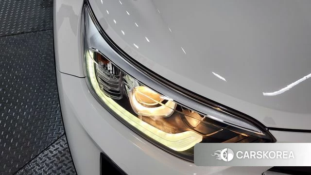 Kia Stonic id 4615292 из Кореи 14