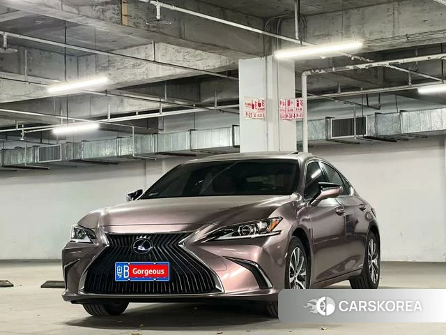 Lexus ES id 4298192 из Китая 14