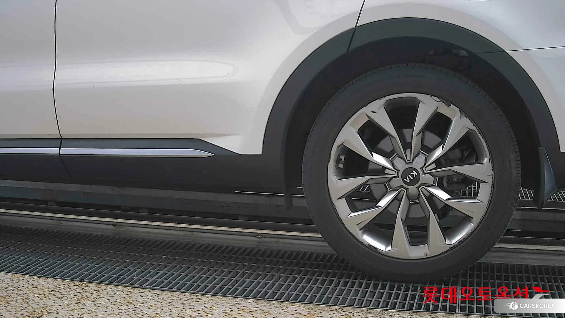 Kia Sorento id 4289559 из Кореи 14