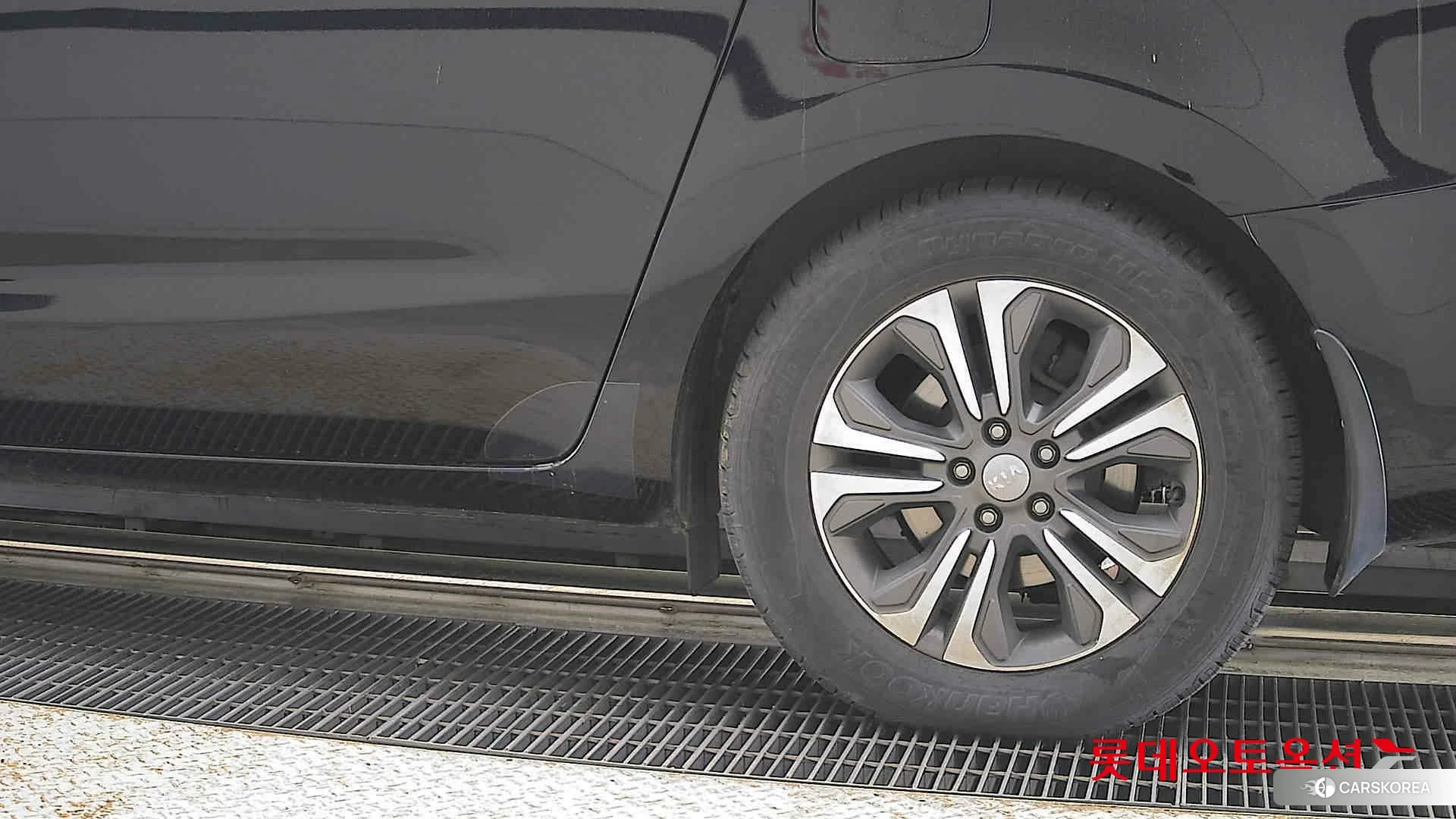 Kia Carnival id 4289556 из Кореи 14