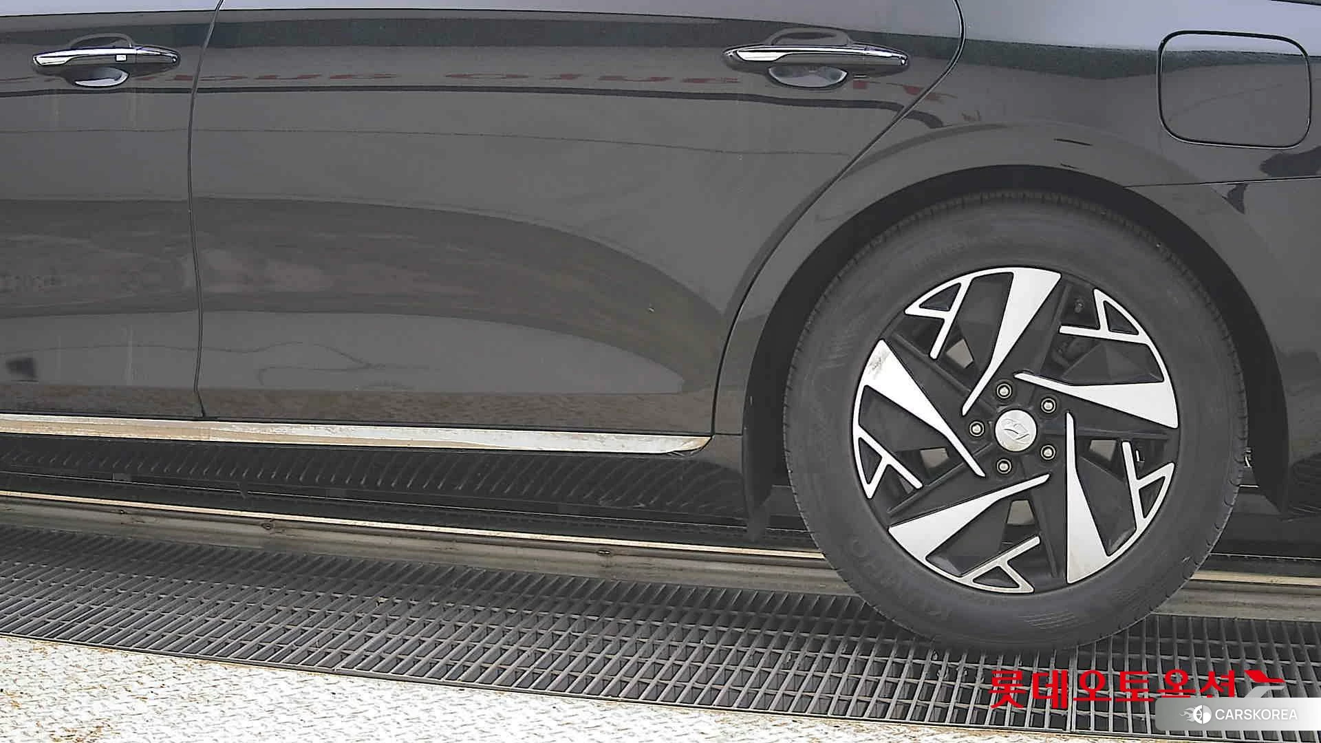 Hyundai Grandeur Hybrid id 4289364 из Кореи 14